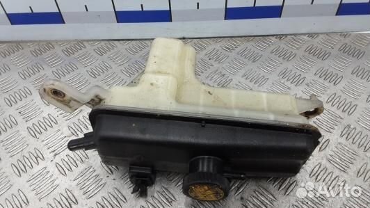 Бачок расширительный toyota RAV 4 ZSA3 (DOL04NP01)