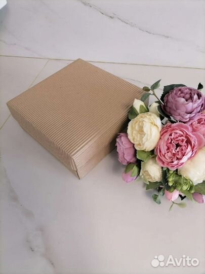 Коробка подарочная