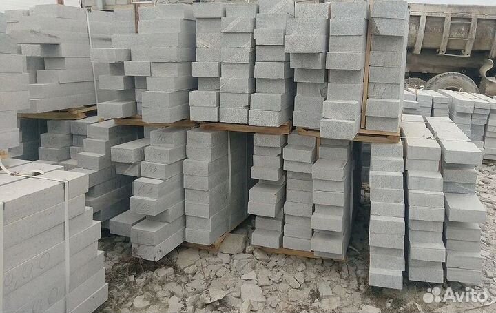 Гранитный бордюр Мансуровский