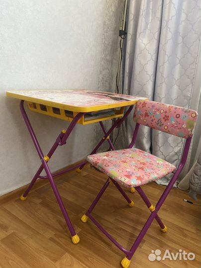 Детский стол и стульчик