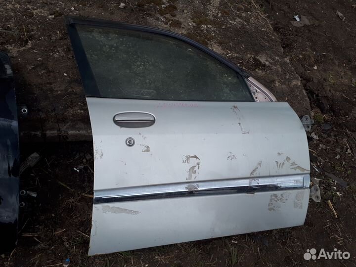 Стекло переднее правое toyota storia duet