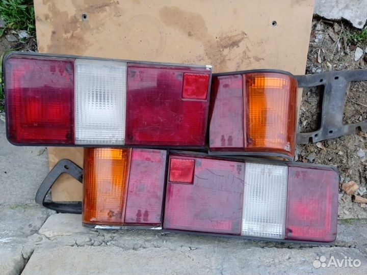 Фары на волгу 3102