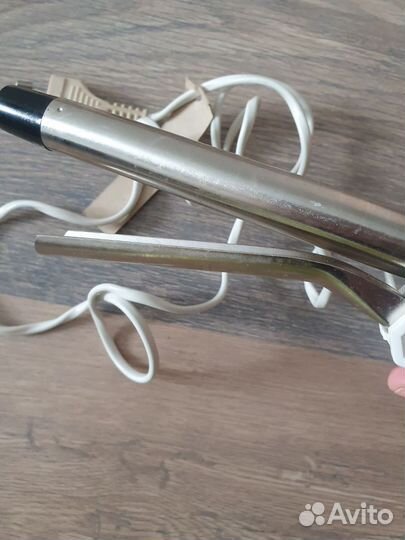 Электрощипцы для завивки волос