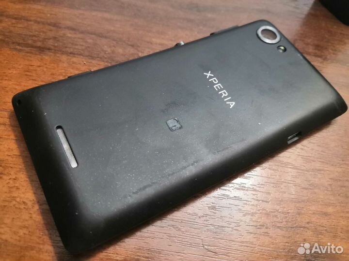 Sony Xperia L, 8 ГБ