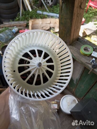 Мотор печки на Мерседес спринтер 906