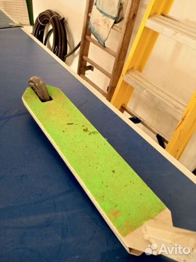 Дека с колесом от трюкового самоката oxelo