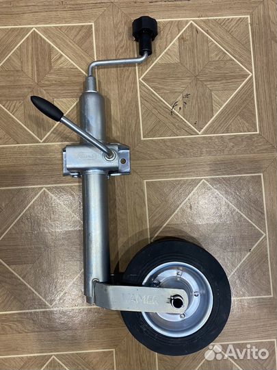 Опорное колесо для легкового прицепа