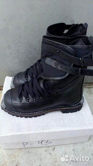 Горные ботинки 