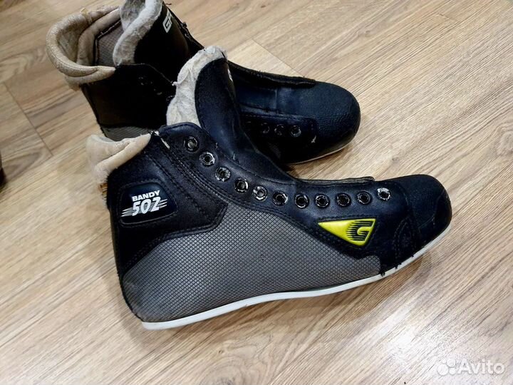 Хоккейные коньки graf bandy 502