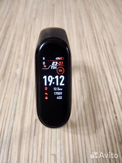 Фитнес браслет Xiaomi Mi band 4