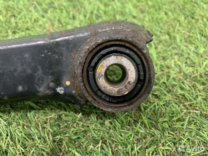 Рычаг задний правый Kia Sorento 3 UM