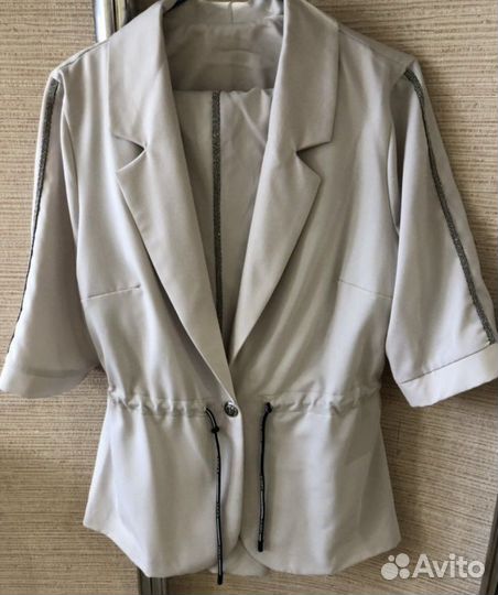 Брючный костюм