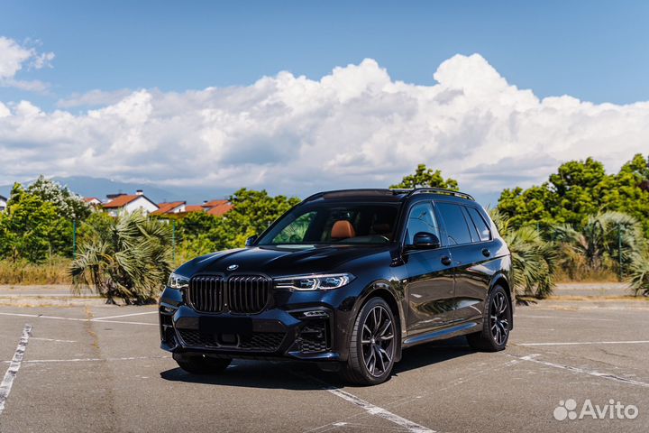 Аренда BMW X7 M50i 530л.с