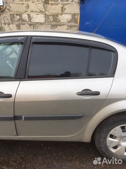 Задняя левая дверь Renault megahe 2