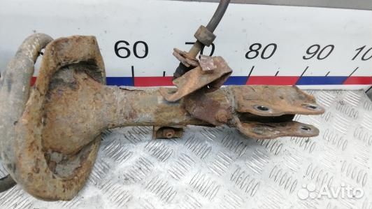 Стойка передняя правая mitsubishi outlander 2 (GEA