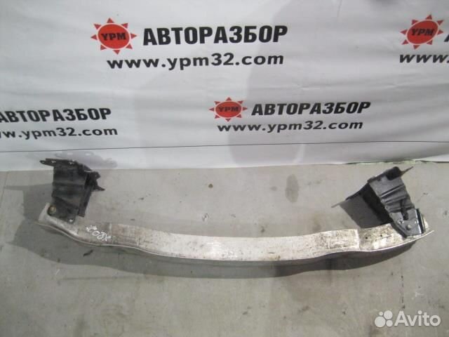 Усилитель переднего бампера от Audi A3 (8P1) 2003