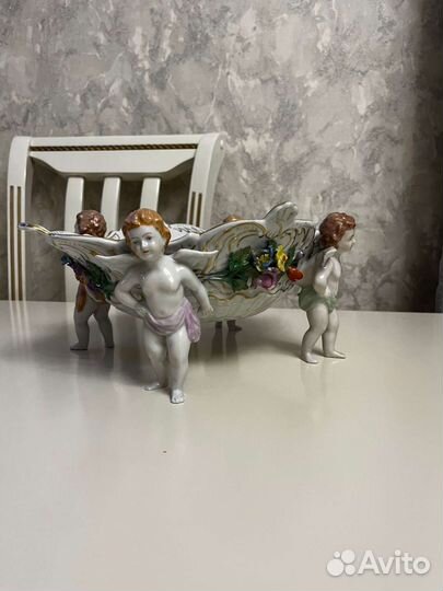 Большое антикварное блюдо с ангелочками, Дрезден