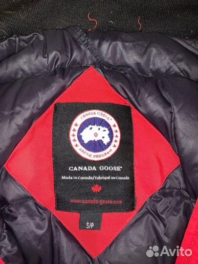 Женский пуховик Canada Goose