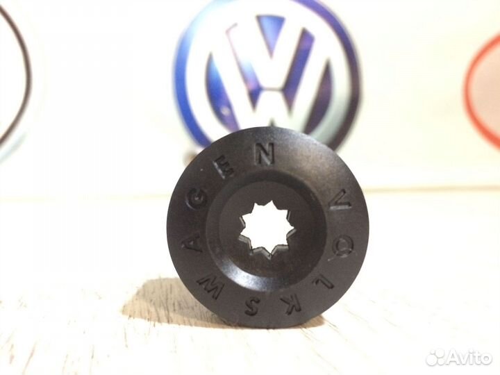Volkswagen Колпачок колесного болта