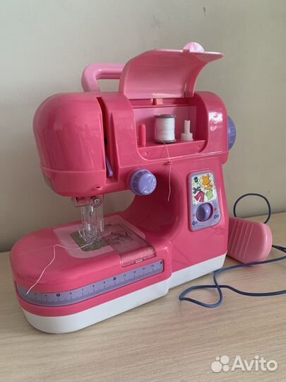 Детская швейная машинка