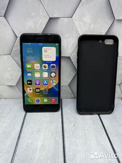 iPhone 8 Plus, 64 ГБ