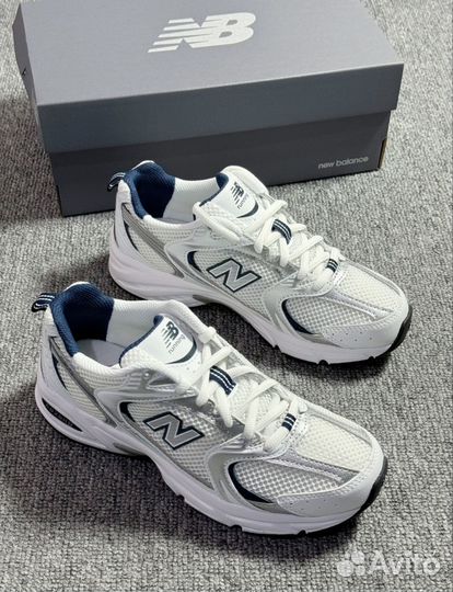 New Balance 530 White premium