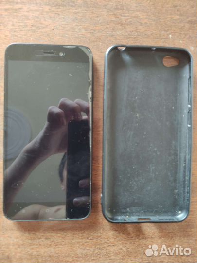 Телефон xiaomi redmi go