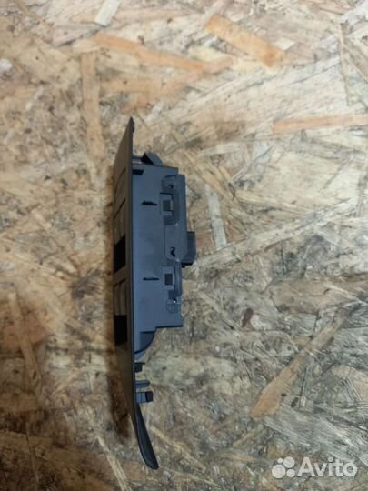 Блок Управления стеклоподъемниками Опель Астра J