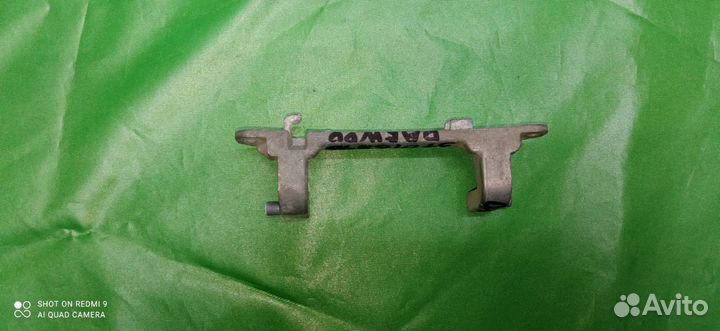 Петля люка Daewoo 37016846