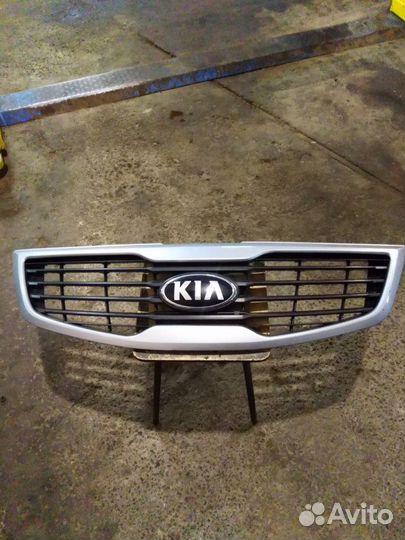Решётка радиатора Kia sportage 3