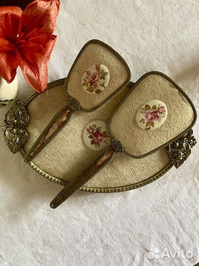 Антикварный набор для столика