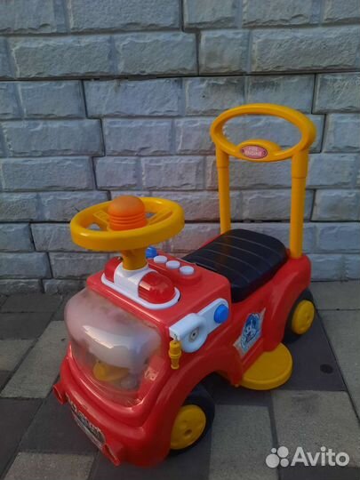 Детская машинка-каталка Baby Care Fire Engine