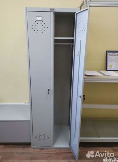 Шкаф для раздевалок Прaктик Стандарт LS 21