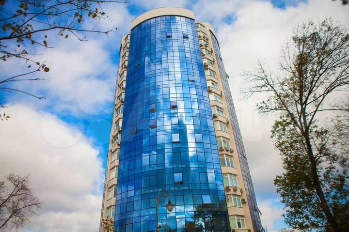 2-к. квартира, 68 м², 14/18 эт.