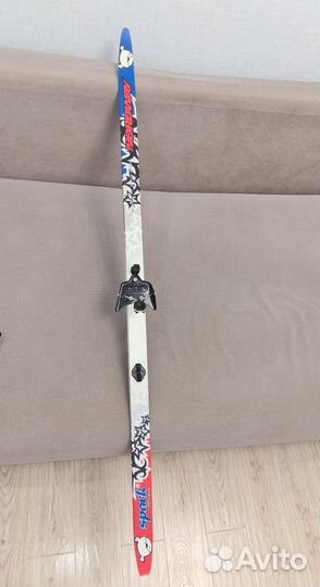 Беговые лыжи детские с ботинками и палочками