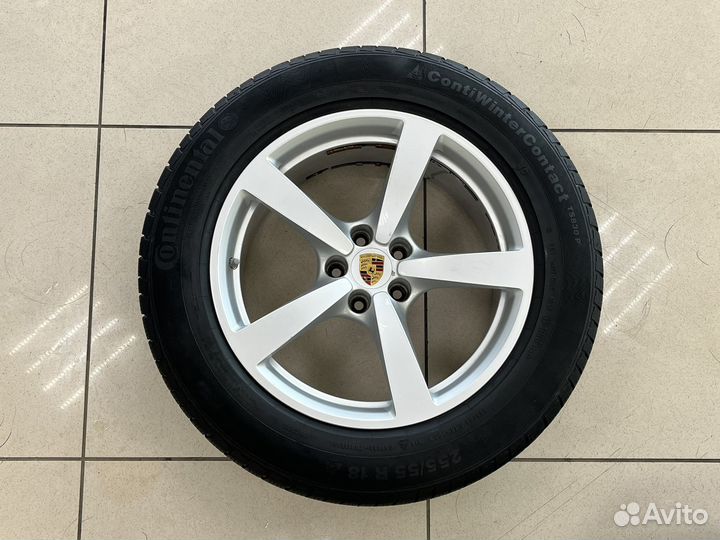Комплект оригинальных зимних колес Porsche