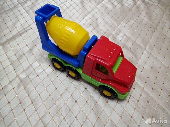 Детские игрушки