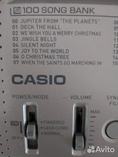 Продам синтезатор