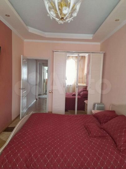 3-к. квартира, 80 м², 8/9 эт.