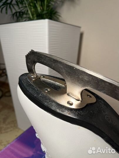 Коньки фигурные Donna