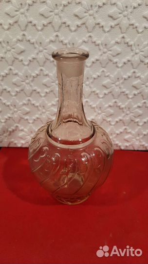 Стекло, вазы и графины