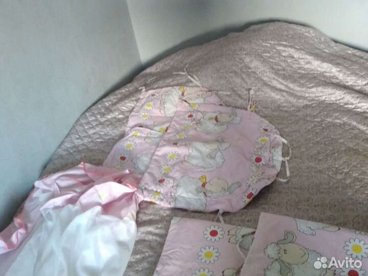 Бортики и балдахин в кроватку для девочки