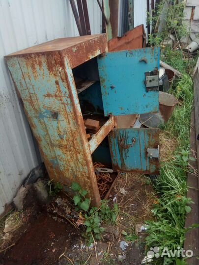 Шкаф металлический бу