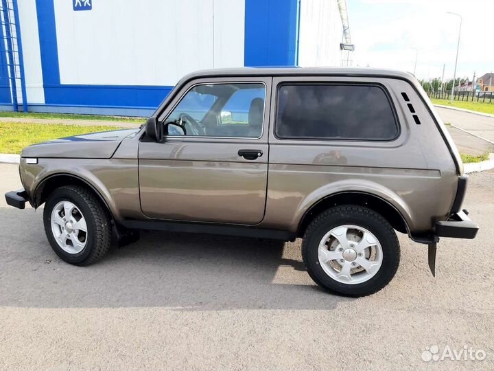 LADA 4x4 (Нива) 1.6 МТ, 2017, 27 000 км