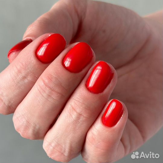 Модель на маникюр