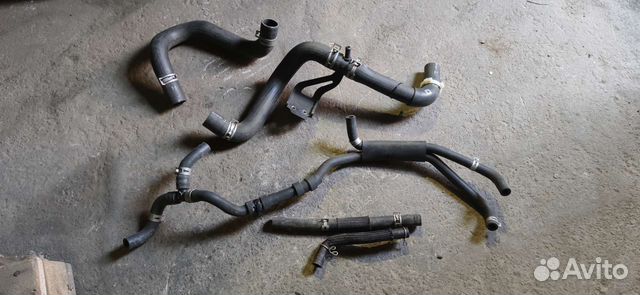 Патрубок охлаждения Toyota Corolla ZRE180