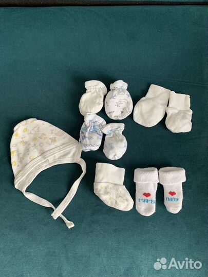 Антицарапки, носочки, шапочка для новорожденного