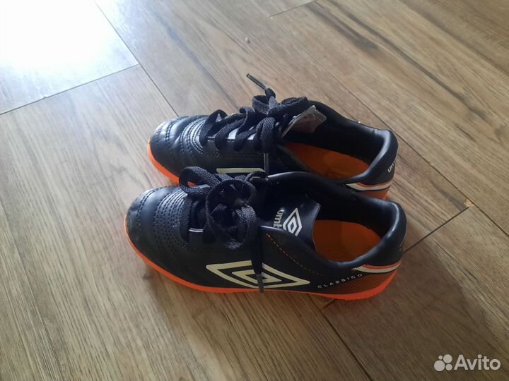 Кроссовки umbro