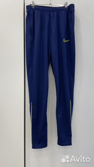 Костюм тренировочный спортивный nike