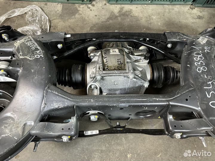 Подрамник задний новый Mercedes W206 W214 X254